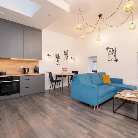 Cozy Studio With Air Conditioning Katowice Kosciuszki 34 By Heyrent *